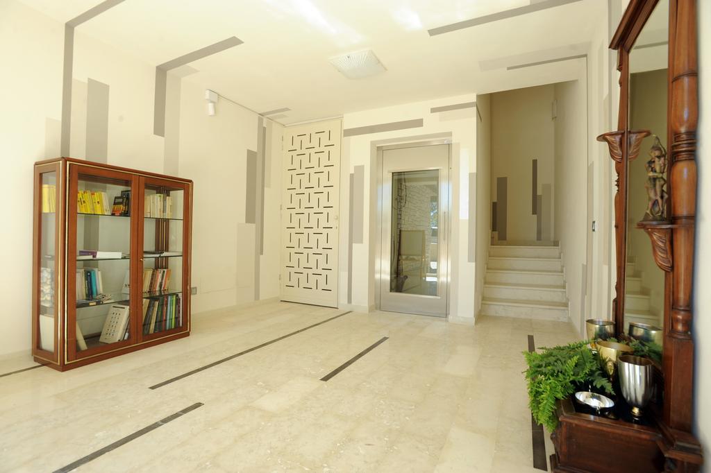 Residence Virgilio Toscolano Maderno Bagian luar foto