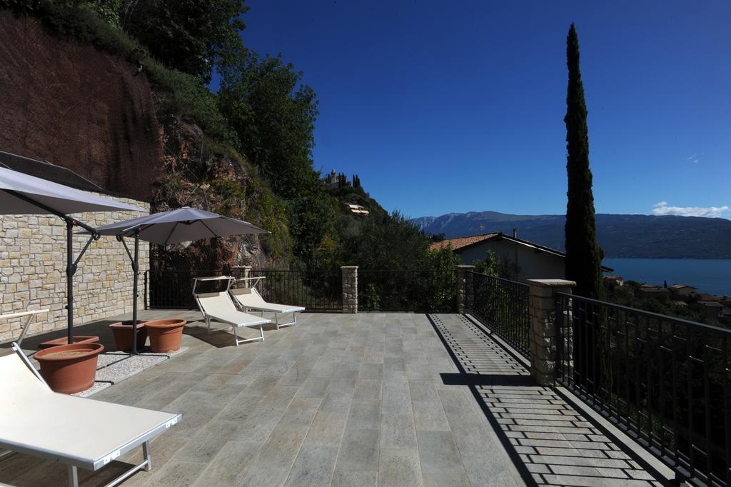 Residence Virgilio Toscolano Maderno Bagian luar foto